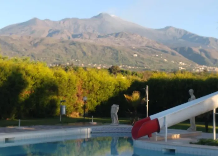 Mongibeach Отель типа 